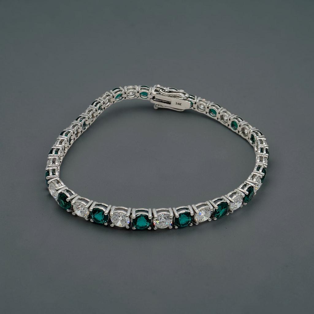 11.00 CTW D VS Round Lab-Grown Diamond and Emerald Alternating Tennis Bracelet, in white gold, front view