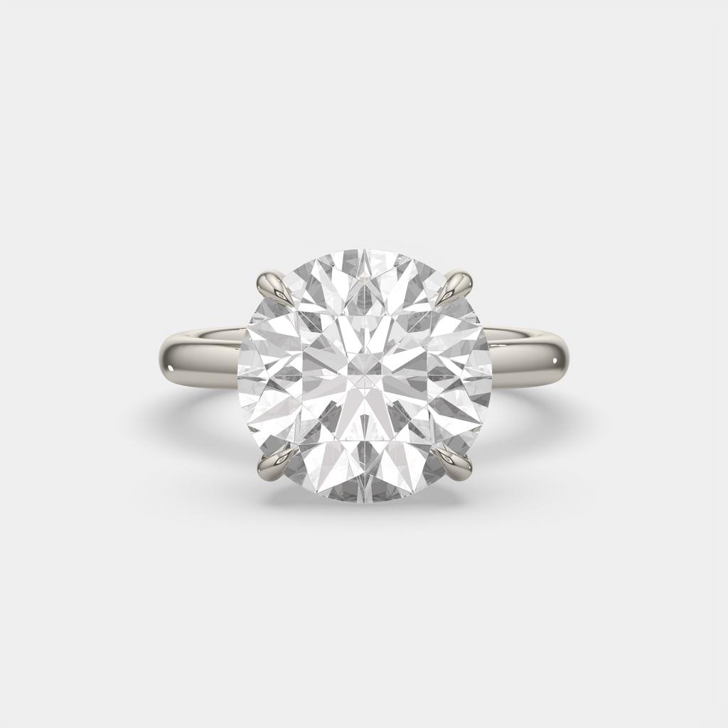 5.00 Ct E VS1 Round Brilliant Solitaire Diamond Ring, in white gold, front view