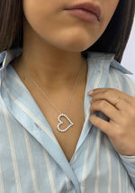 Load image into Gallery viewer, Swinging Heart Diamond Pendant