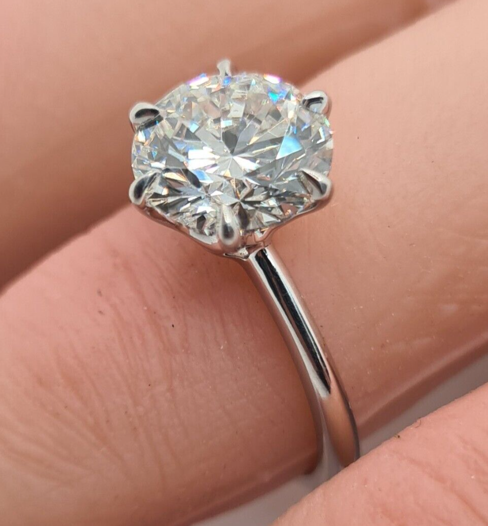 5.00 Ct F VVS2 Round Solitaire Platinum Lab Grown Diamond Ring IGI Certified