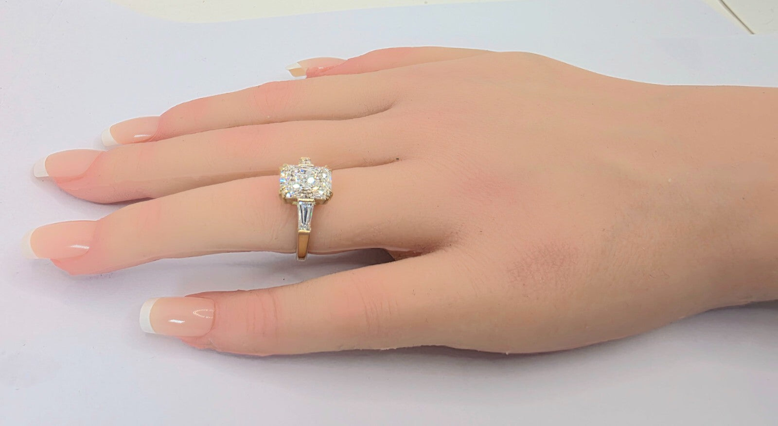 3.50 Ct D VS1 Radiant Lab Grown Diamond Ring IGI Certified 14k Yellow Gold