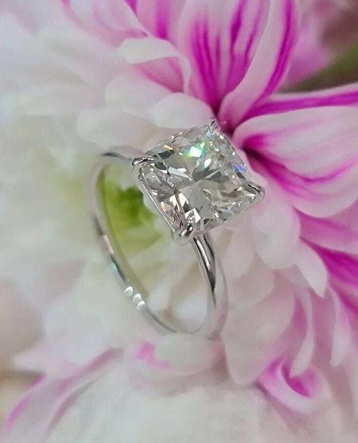 4.00 Ct G VS1 Cushion Cut IGI Certified Lab Grown Diamond Ring Set in Platinum