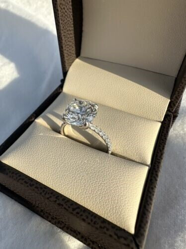 4.42 Ct E VS1 Lab Grown Platinum Diamond Engagement Ring IGI Certified