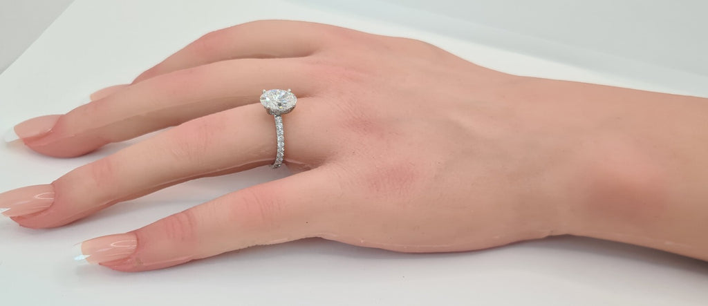 2.52 Ct E VS1 Lab Grown Oval Diamond Engagement Ring IGI Certified 14k White