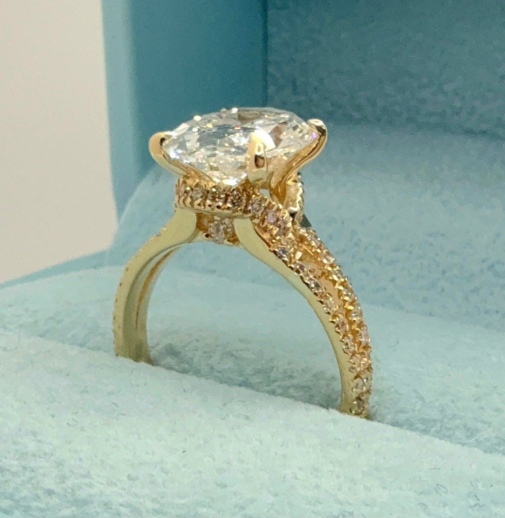 4.60 Carat E VS1 Oval Diamond Engagement Ring IGI Certified Lab Grown 14k Yellow