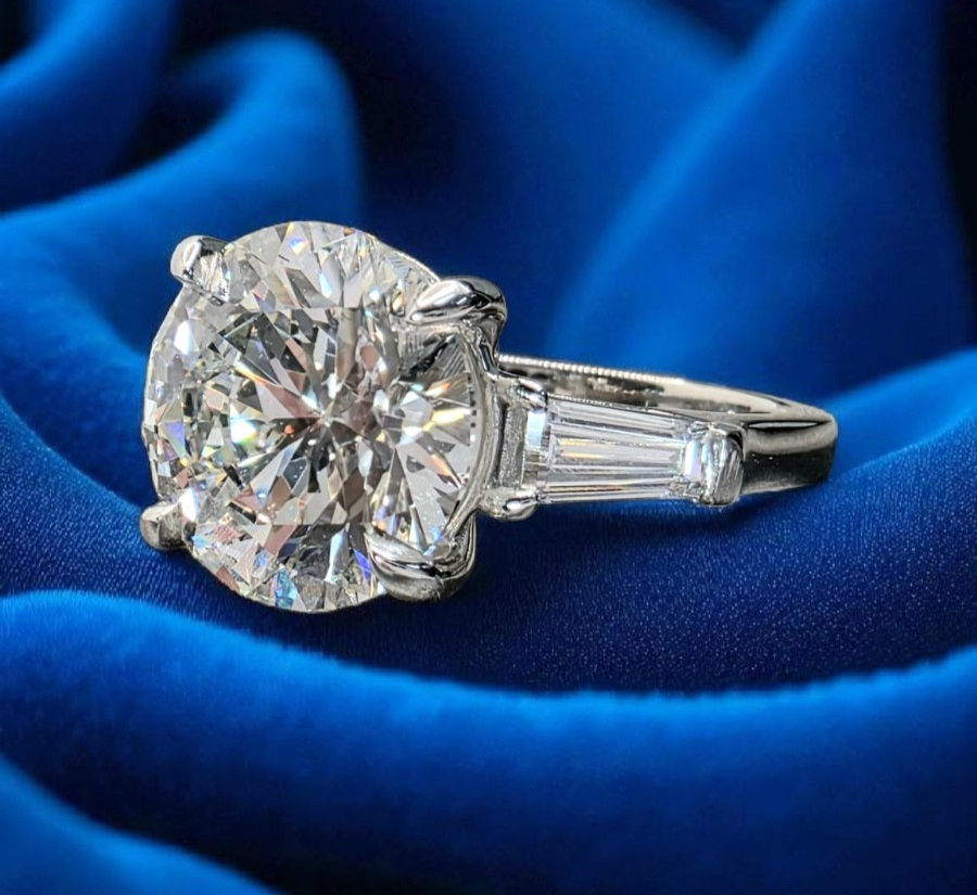 5.60 Ct E VS1  IGI Lab Grown Round Diamond Engagement Ring Round 950 Platinum