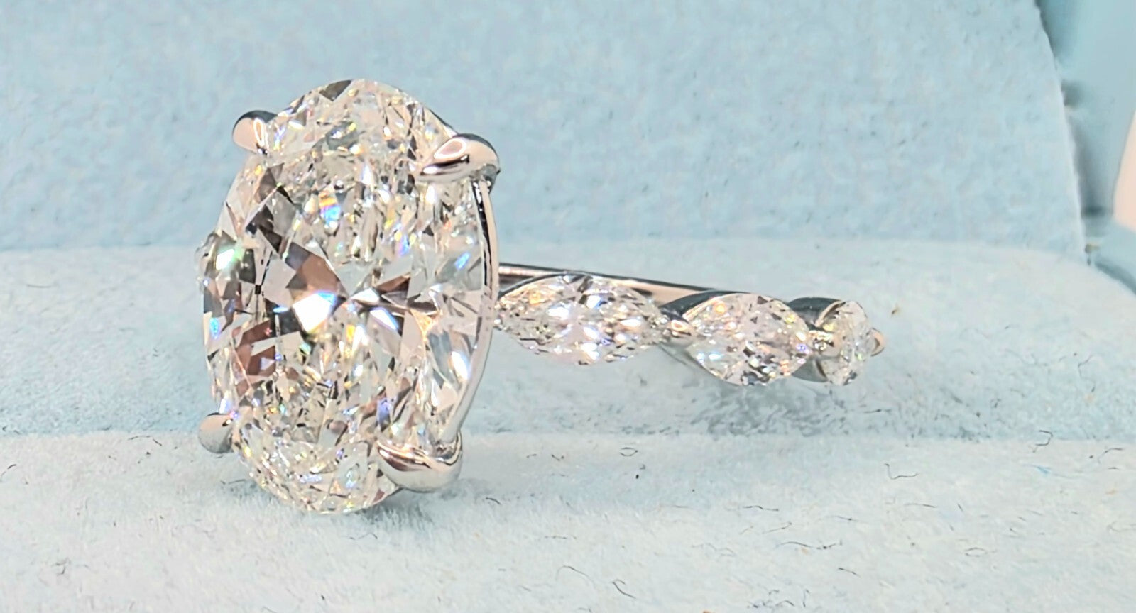 3.75 Ct E VS1 Lab Grown Oval Diamond Engagement Ring IGI Certified 14k White