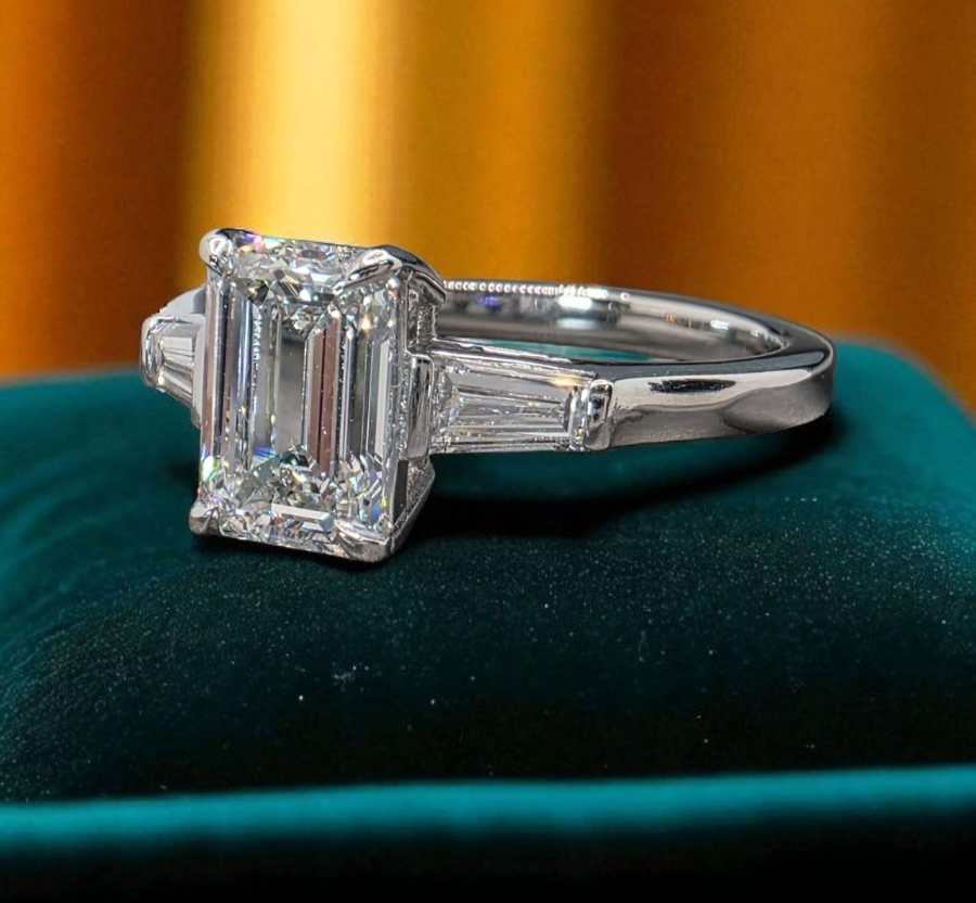 1.55 Ct GIA Authenticated E VS1 Lab Grown Emerald Cut Diamond Ring Platinum