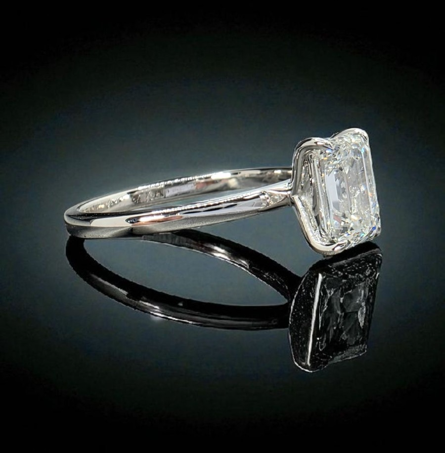 2.00 Ct Emerald Cut Diamond Ring D VS1 Lab Grown Diamond IGI Certified
