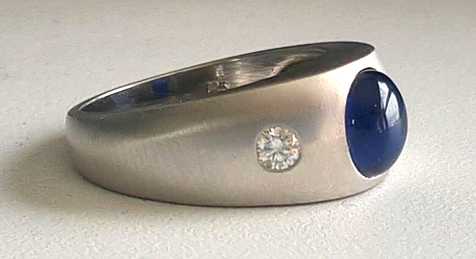 3.44 Carat Natural Sapphire and Diamond Pinky Ring 14k White Gold GIA Certified