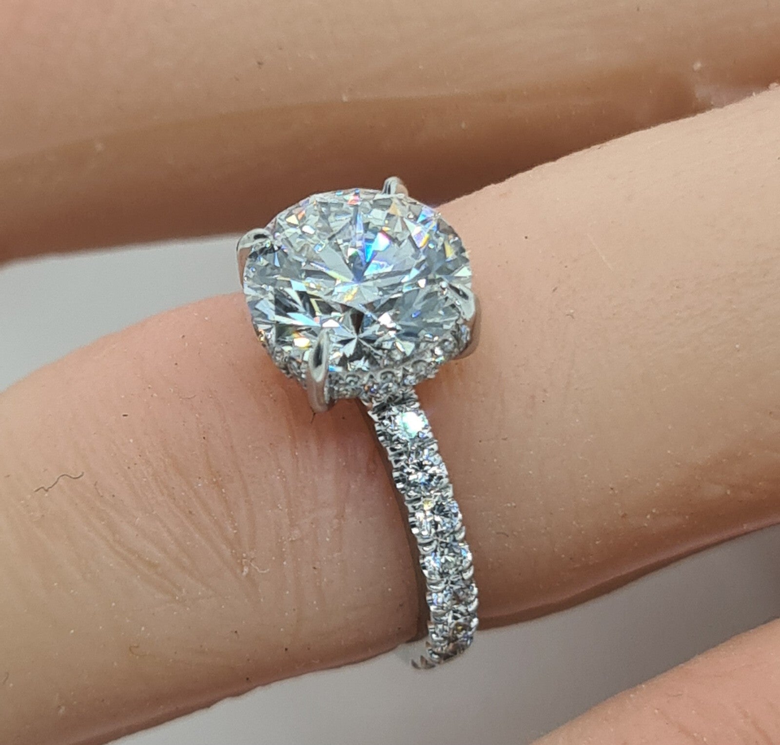 3.11 Ct E VVS2 Round Lab Grown Platinum Diamond Engagement Ring IGI Certified