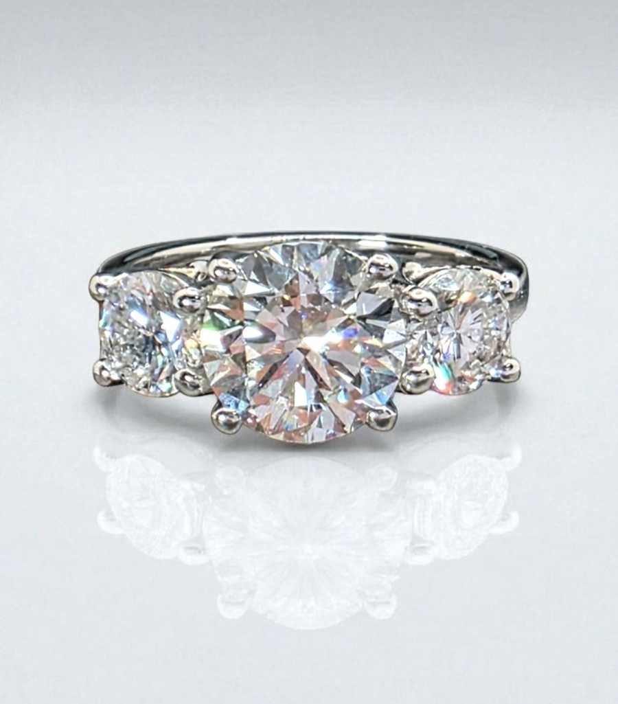 3.00 Ct D VS1 Lab Grown Round Cut Diamond Three Stone Engagement Ring IGI 14k