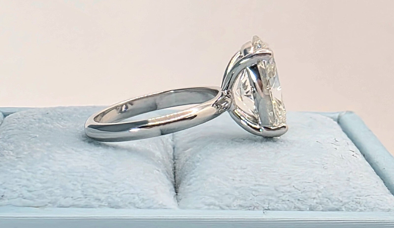 4.00 Ct H VS1 Oval Lab Grown Diamond Ring IGI Certified White Gold