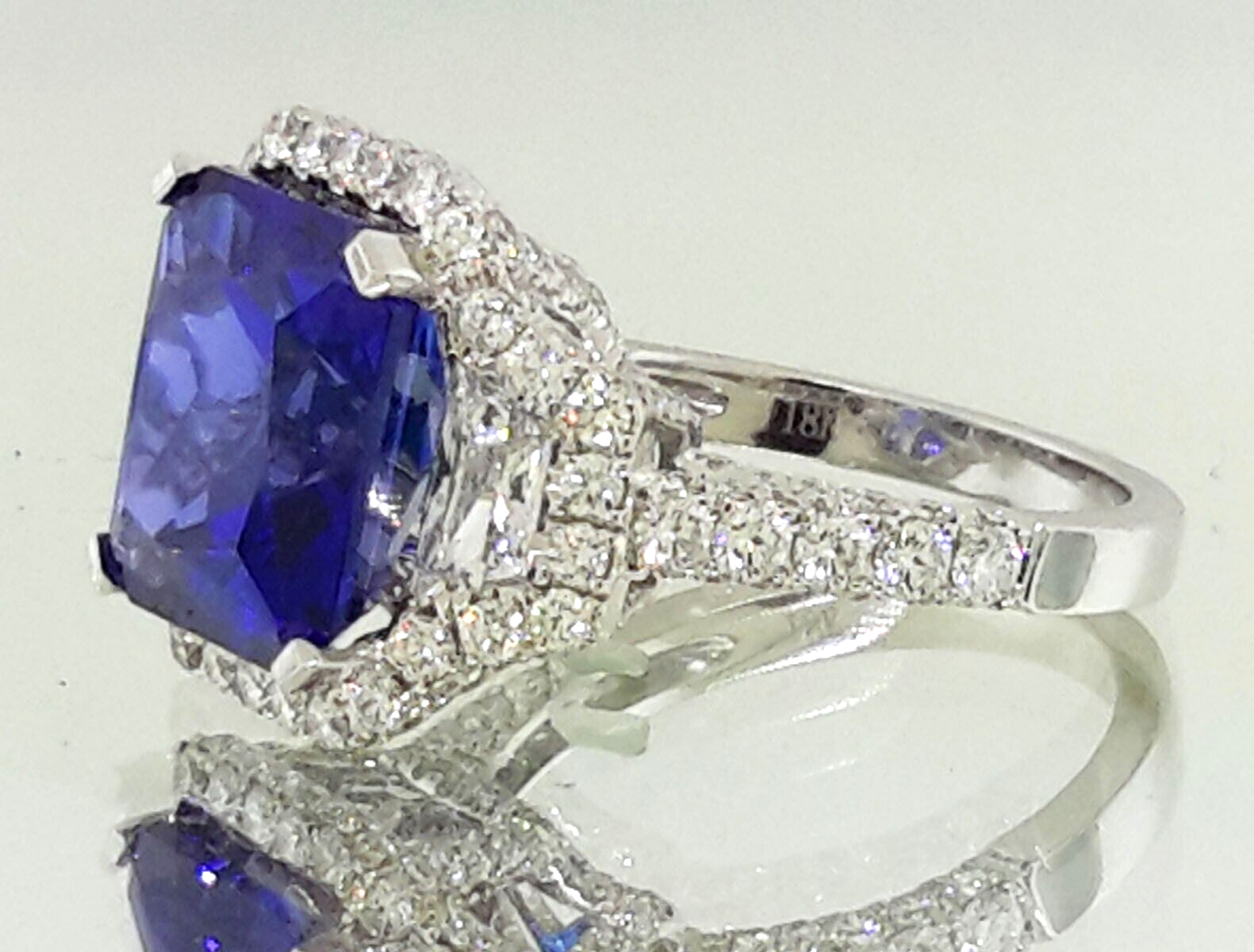 9.44 Carat Authenticated Tanzanite and Diamond Ring Set in 18k White Gold