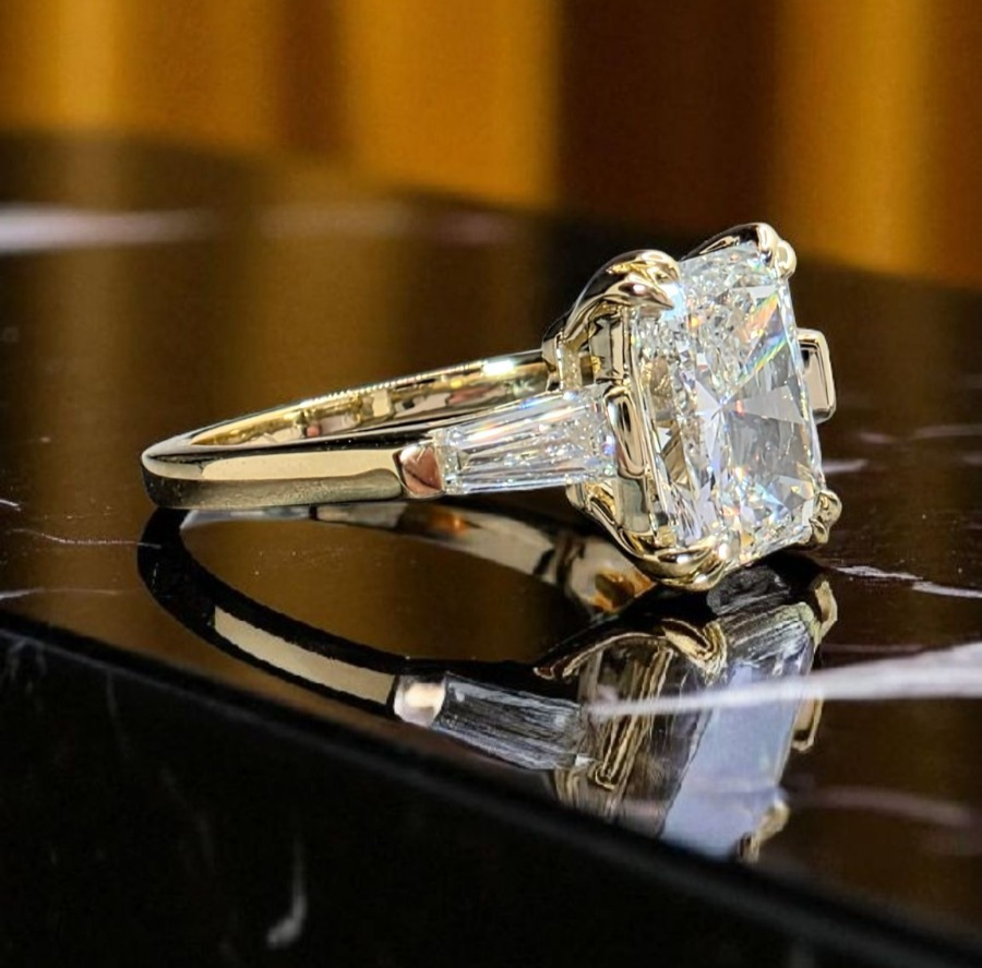 2.50 Ct D VVS2 Radiant Lab Grown Diamond Ring IGI Certified 14k Yellow Gold