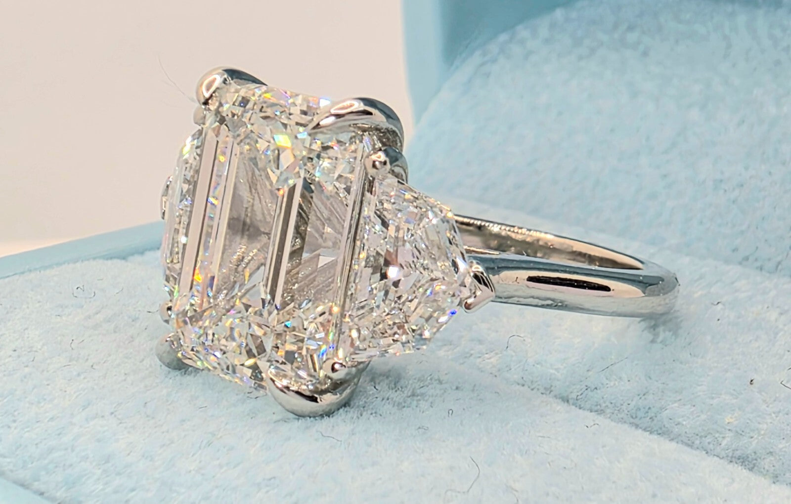6.13 Ct  D VS1 Plat Emerald Cut Lab Grown Diamond Ring IGI Cert GIA Authenticate