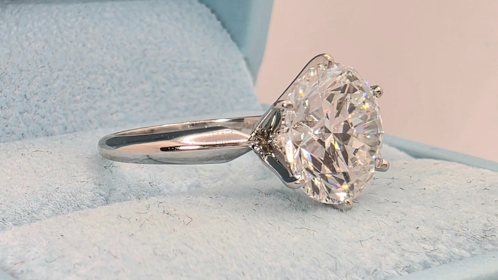 4.00 Ct D VS1 Round Solitaire Platinum Lab Grown Diamond Ring IGI Certified