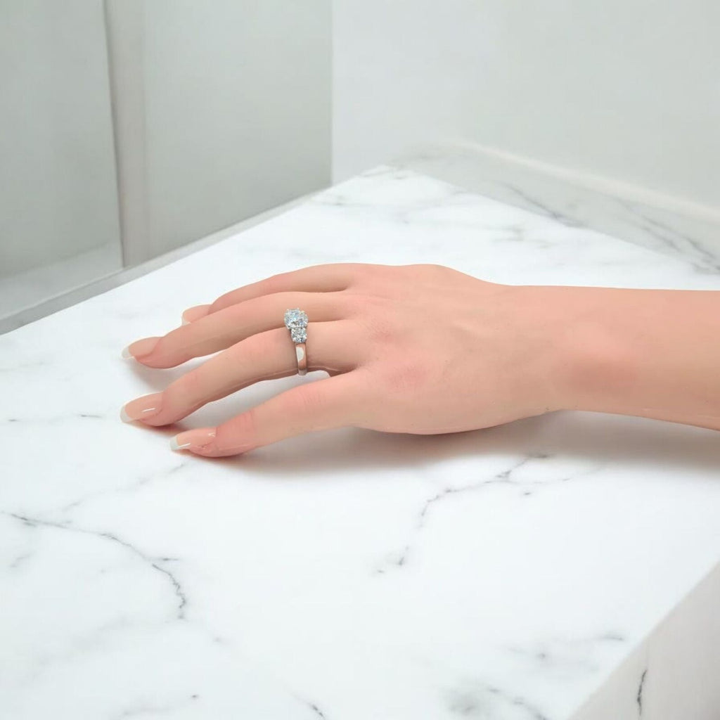 3.00 Ct D VS1 Lab Grown Round Diamond 3 Stone Engagement Ring IGI 14k