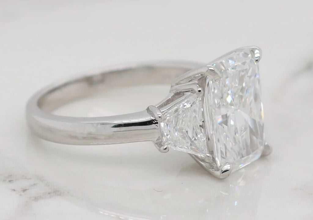 3.50 Carat E VS1 Platinum Radiant Cut Lab Grown Diamond Ring IGI Certified