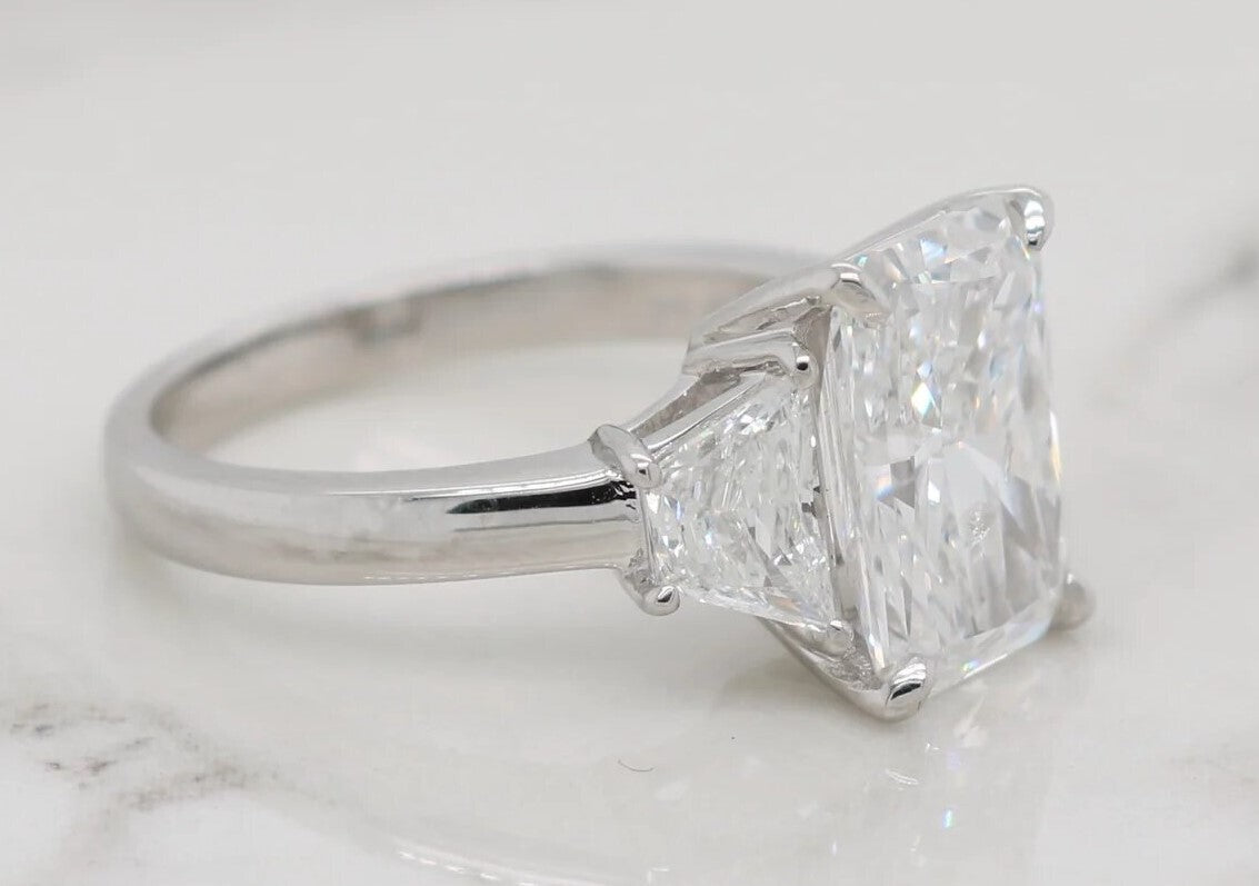 3.50 Carat E VS1 Platinum Radiant Cut Lab Grown Diamond Ring IGI Certified