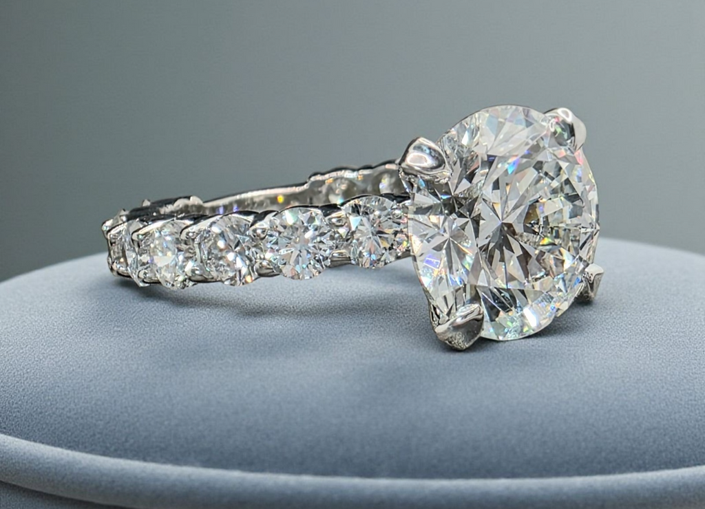 5.60 Ct F VS1 Round Diamond Engagement Ring IGI Certified Lab Grown 14k White