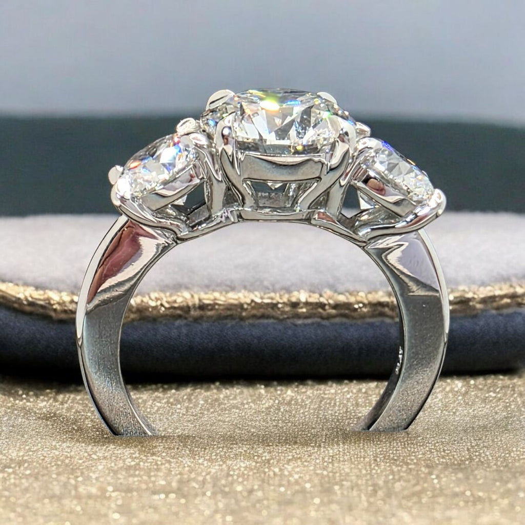 5.00 CT E VS1 Lab Grown Round Cut Diamond Three Stone Engagement Ring IGI Plat