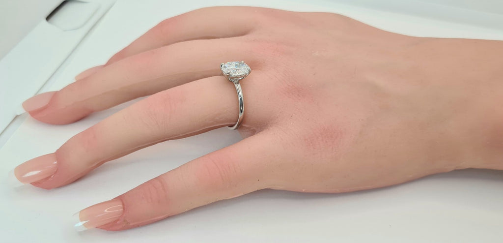 2.00 Carat F VVS2 Oval Lab Grown Diamond Ring 14k White Gold IGI Certified