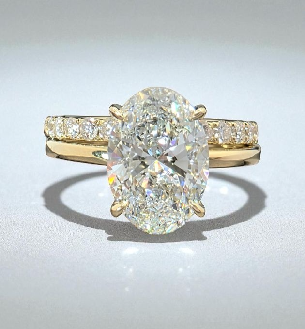 3.50 Ct E VS1 Lab Grown Oval Diamond Ring With Diamond Band IGI Certified 14k
