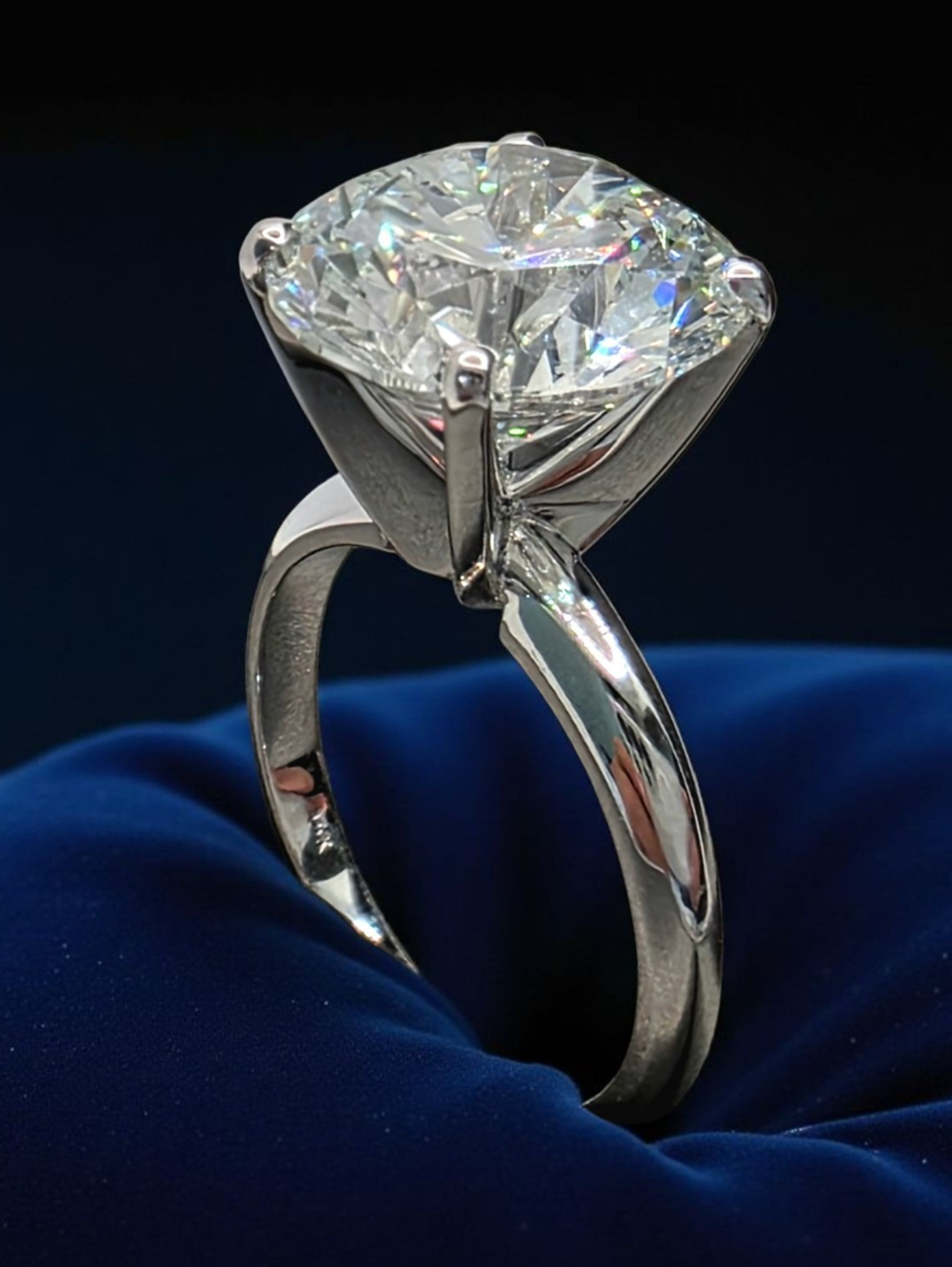 5.00 Ct E VS1 Round Solitaire Platinum Lab Grown Diamond Ring IGI Certified