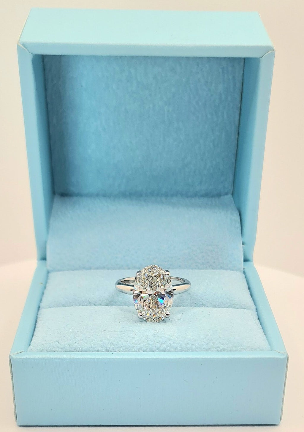 4.00 Ct D VS1 Oval Lab Grown Diamond Engagement Ring IGI Certified 14k White