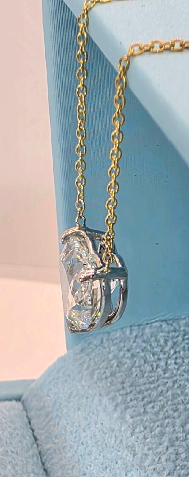 2.00 Ct D VS1 Lab Grown Heart Shaped Diamond Pendant 14k Gold IGI Certified