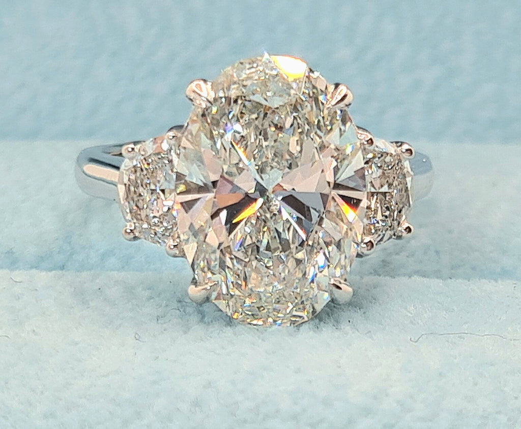 4.60 Ct F VS1 Oval Diamond Lab Grown Diamond 3 Stone Ring IGI Certified 14k