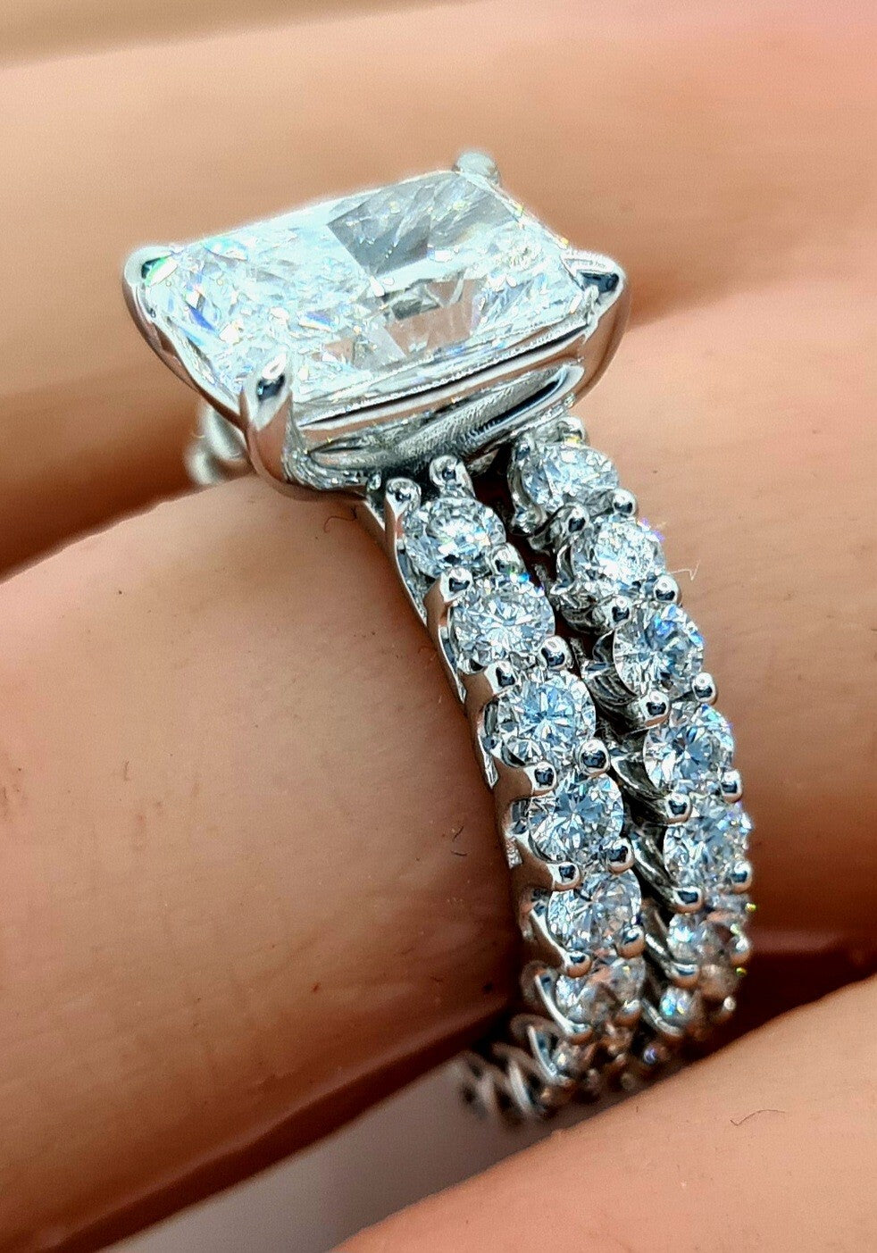 5.69 Ct E VS1 Lab Grown Radiant Diamond Ring Set IGI Certified 14k