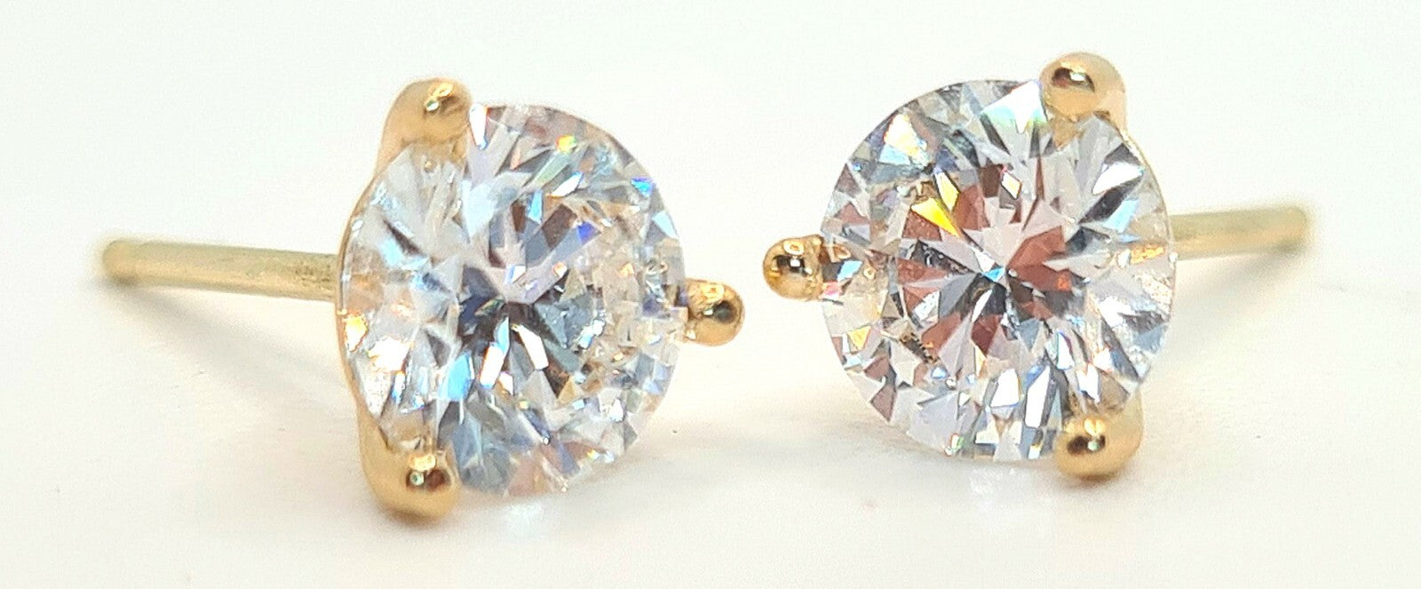 2.00 Ct E VS1 Round 3 Prong Lab Grown Diamond Stud Earrings IGI Certified 14k