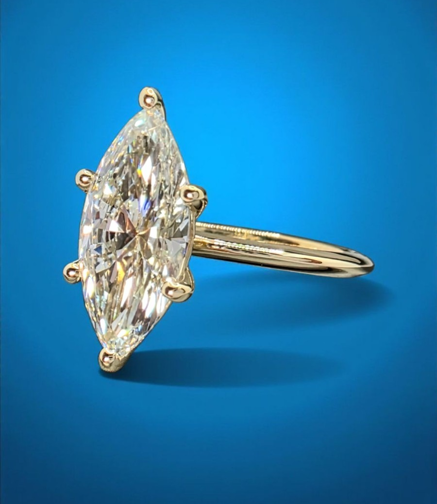 2.00 Ct Marquise E VS1 Lab Grown Diamond Ring Set in 14k Gold IGI Certified GIA