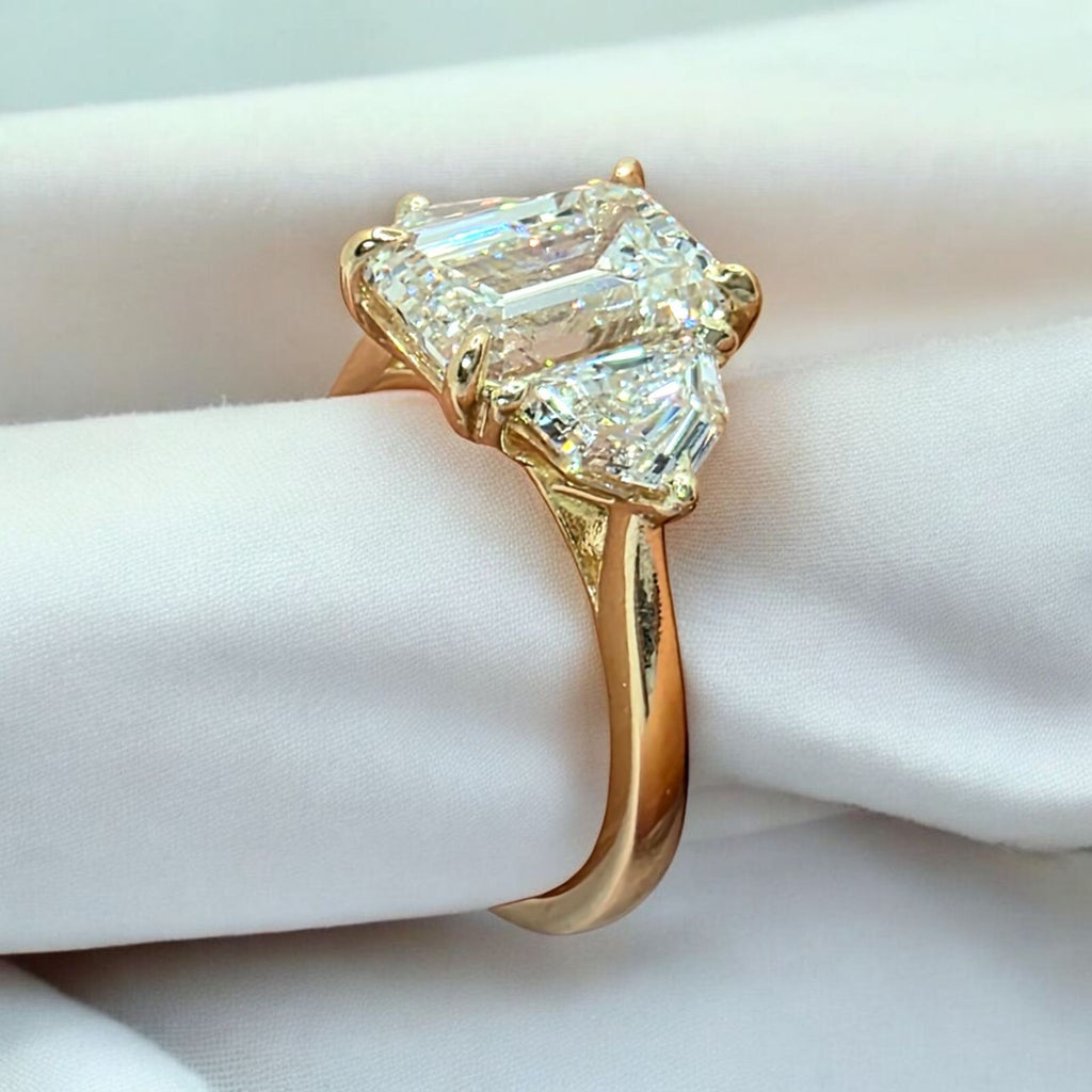 4.00 Ct Emerald Cut D VS1 14k Yellow Gold Lab Grown Diamond Ring IGI Certified