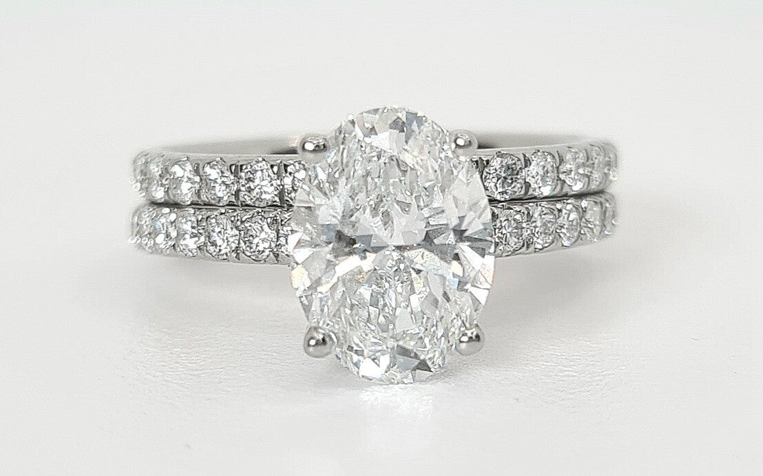 4.02 Ct E VS1 Lab Grown Oval Diamond Ring With Band IGI Certified Diamond