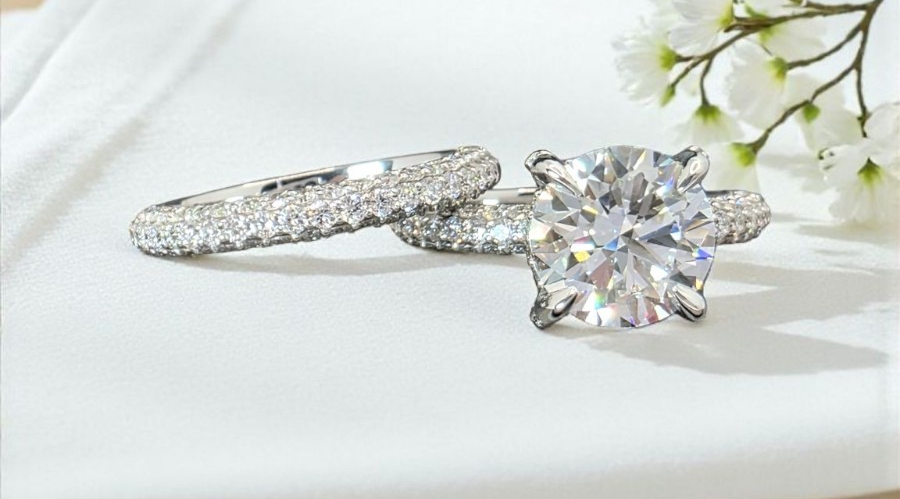 4.00 Ct D VS1 Round Lab Grown 14k White Diamond Engagement Ring IGI Certified