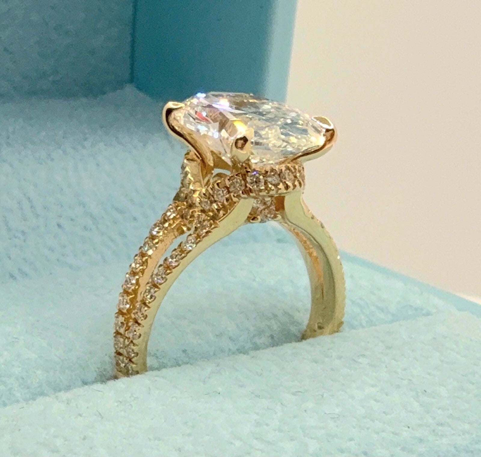 4.60 Carat E VS1 Oval Diamond Engagement Ring IGI Certified Lab Grown 14k Yellow