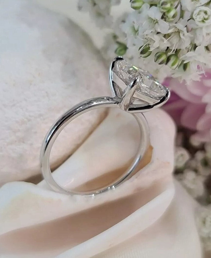 3.00 Ct E VS1 Cushion Cut IGI Certified Lab Grown Diamond Ring Set in Platinum