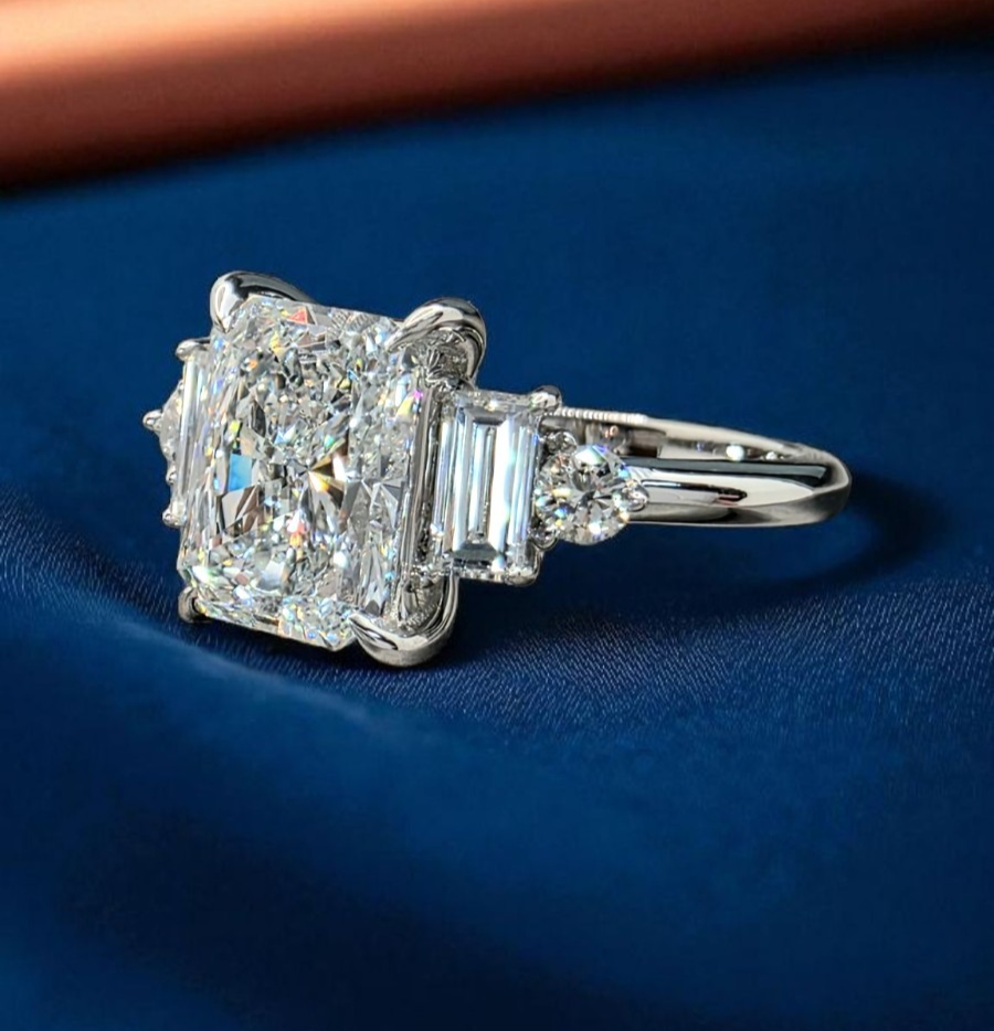 2.30 Ct Radiant D VS1 Platinum Lab Grown Diamond Ring IGI Certified