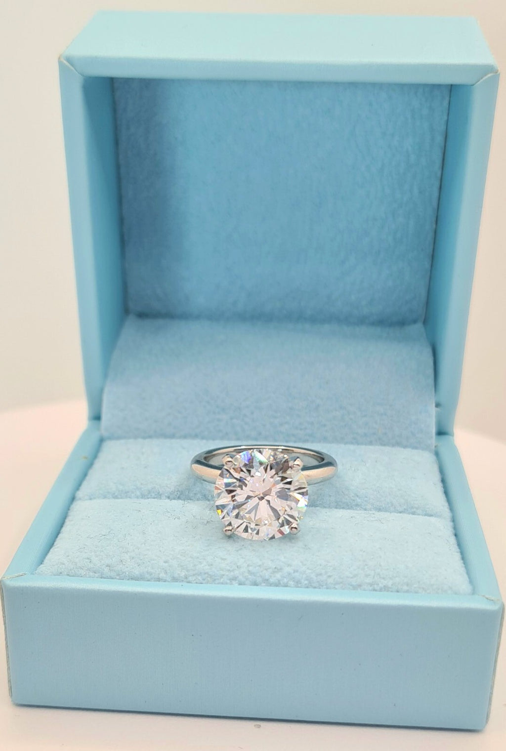 4.00 Carat Round Solitaire Lab Grown Diamond Ring IGI Certified F VS1 14k