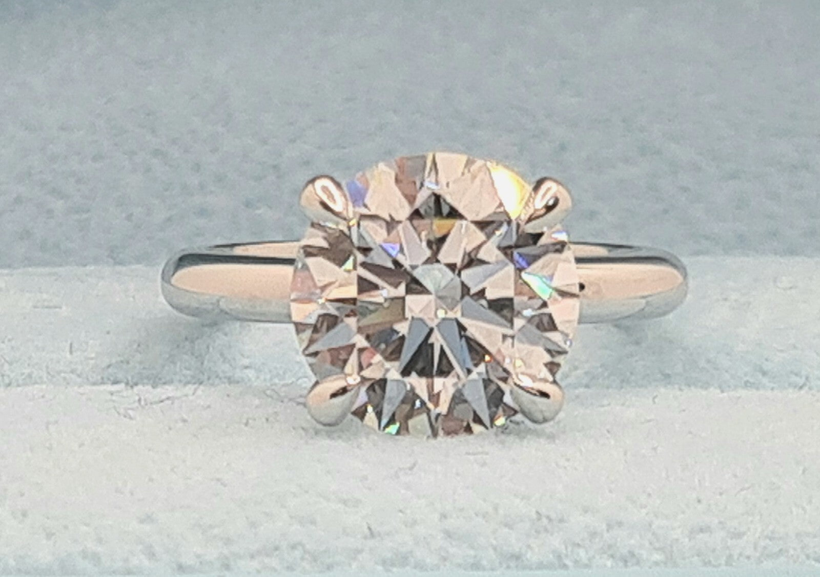 4.00 Ct D VS1 Round Solitaire Platinum Lab Grown Diamond Ring IGI Certified XXX