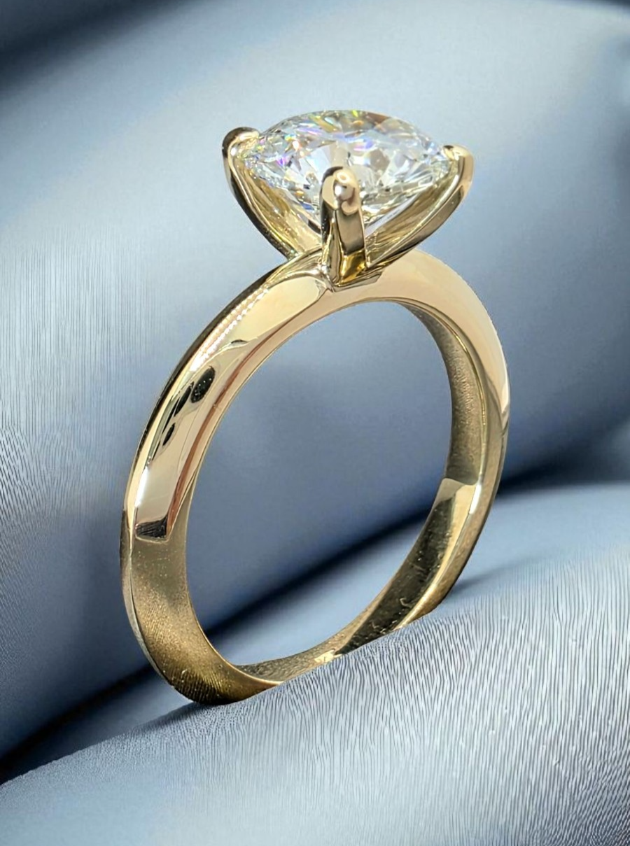 2.00 Ct D VS1 Round Solitaire Lab Grown Diamond Ring 14k Yellow IGI Certified