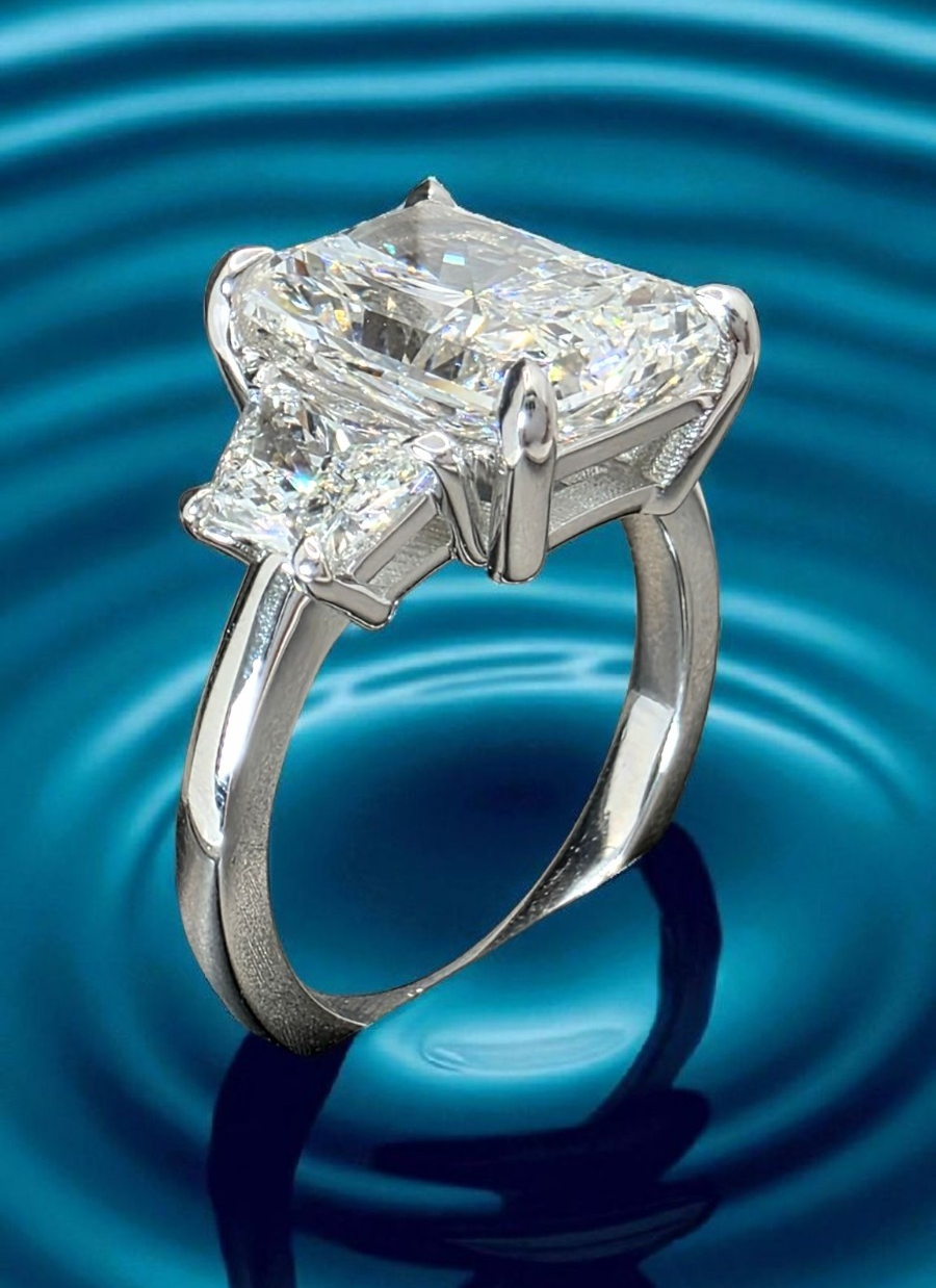 4.60 Carat F VS1 Radiant Cut Lab Grown Diamond Ring IGI Certified 14k Gold