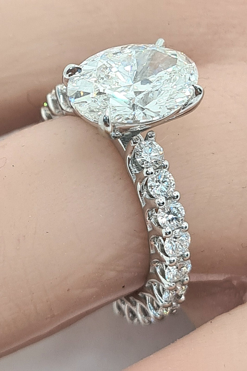 4.47 Ct F VS1 Carat Oval Lab Grown Diamond Ring IGI Certified