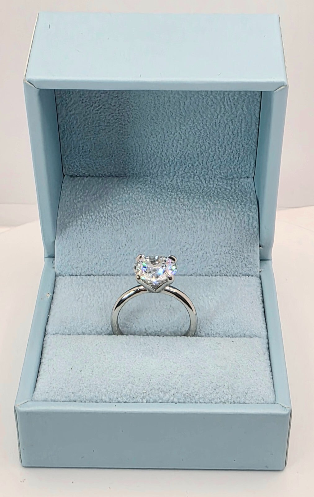 4.00 Ct E VS1 Round Solitaire Platinum Lab Grown Diamond Ring IGI Certified