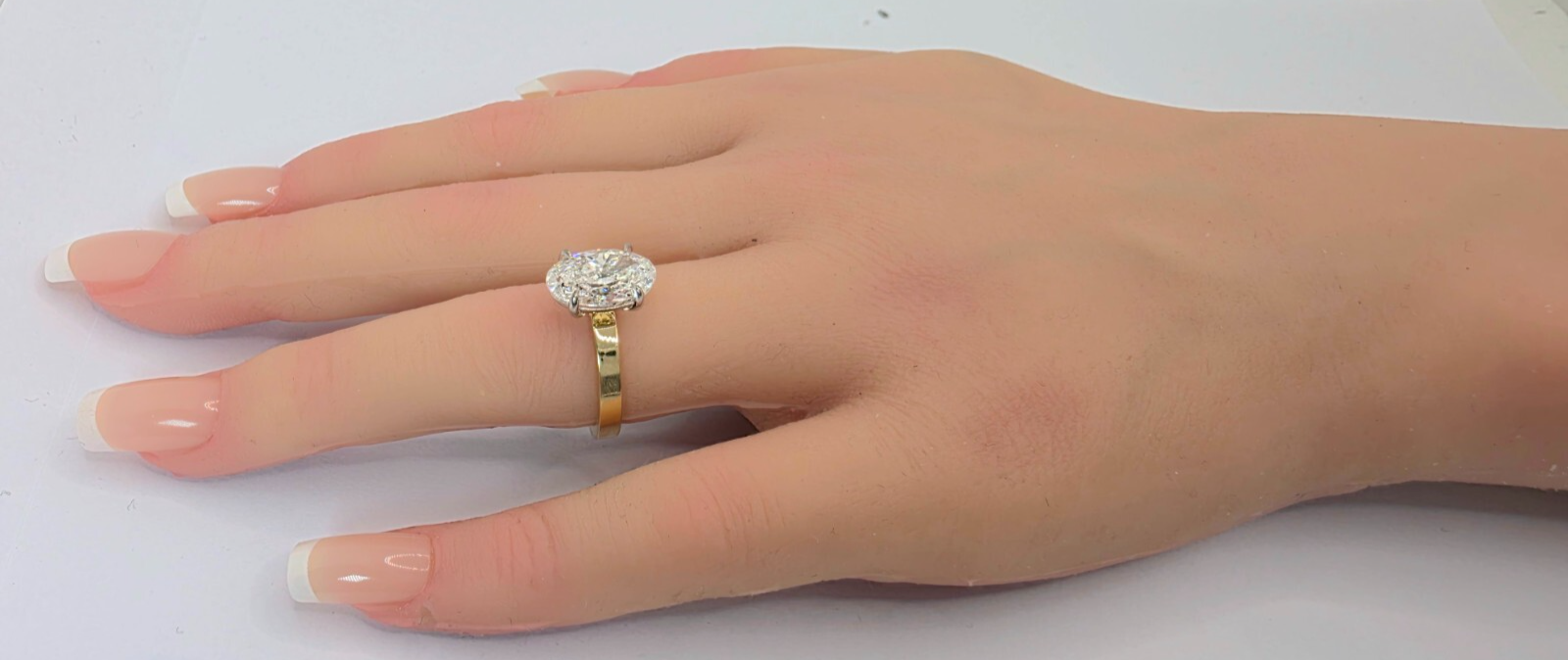 3.00 Ct D VS1 Solitaire Oval Lab Grown Diamond Ring IGI Certified 14k