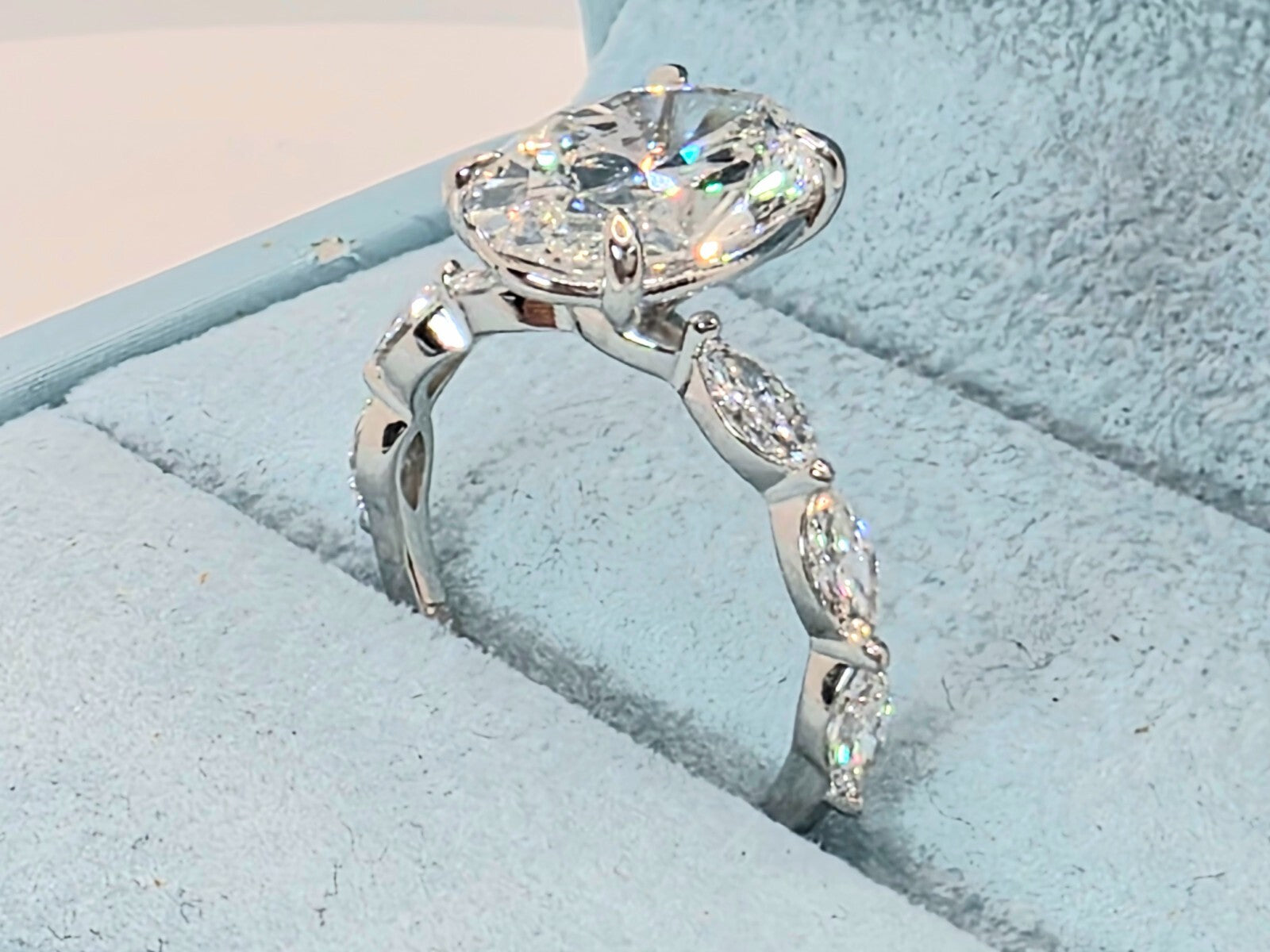 3.75 Ct E VS1 Lab Grown Oval Diamond Engagement Ring IGI Certified 14k White