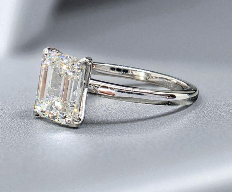 2.00 Ct Emerald Cut Diamond Ring D VS1 Lab Grown Diamond IGI Certified